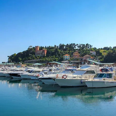 شقة Ginestre Few Min From Sea - Happy